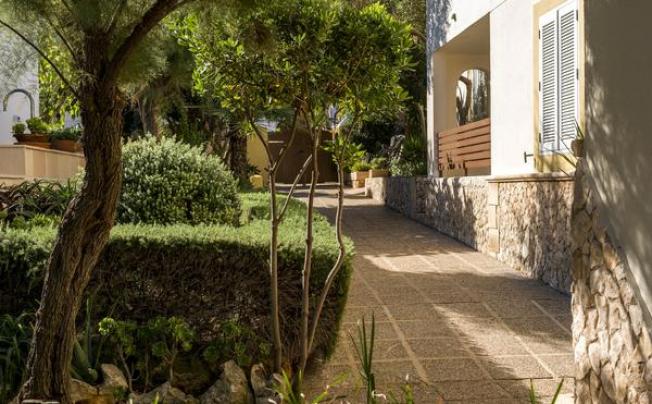 Фото отеля Sol Ponent Apartamentos