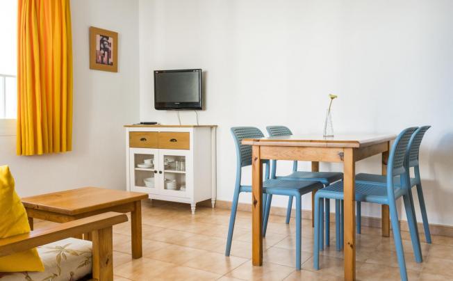 Фото отеля Sol Ponent Apartamentos
