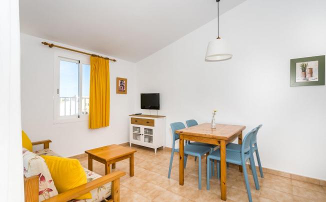 Фото отеля Sol Ponent Apartamentos