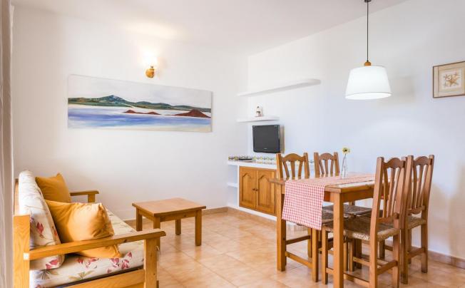 Фото отеля Sol Ponent Apartamentos