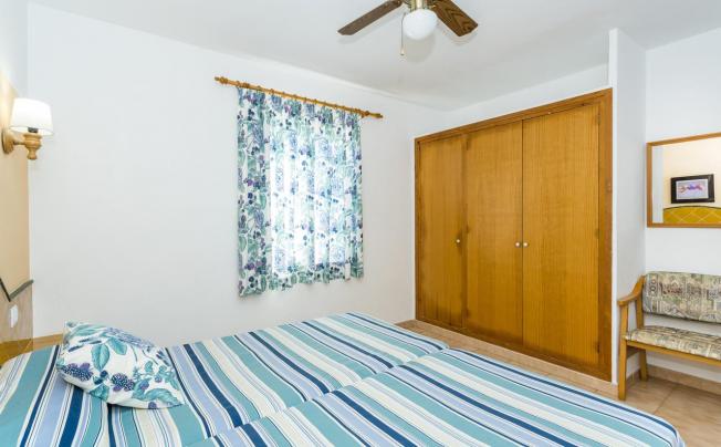 Фото отеля Sol Ponent Apartamentos