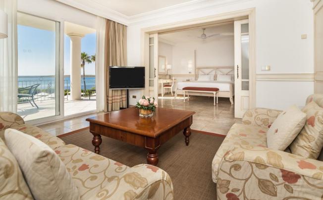 Фото отеля INSOTEL PUNTA PRIMA PRESTIGE SUITE & SPA