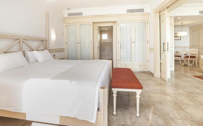 Фото отеля INSOTEL PUNTA PRIMA PRESTIGE SUITE & SPA