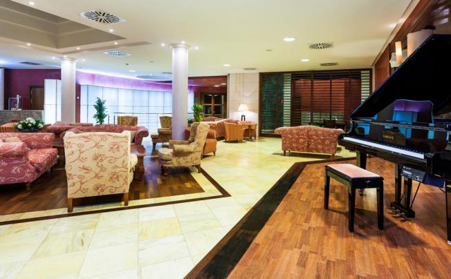 Фото отеля INSOTEL PUNTA PRIMA PRESTIGE SUITE & SPA