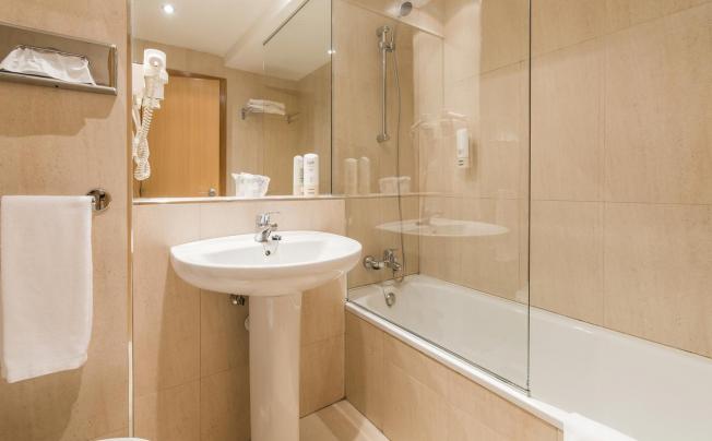 Фото отеля Infanta Mercedes Hotel