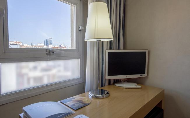 Фото отеля Infanta Mercedes Hotel