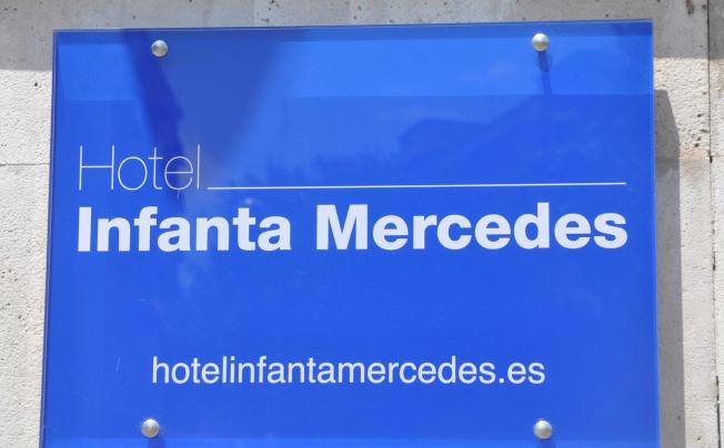 Фото отеля Infanta Mercedes Hotel