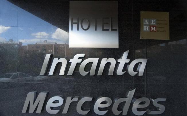 Фото отеля Infanta Mercedes Hotel