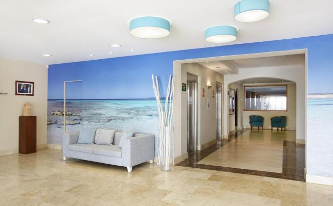 Фото отеля Universal Hotel Marques