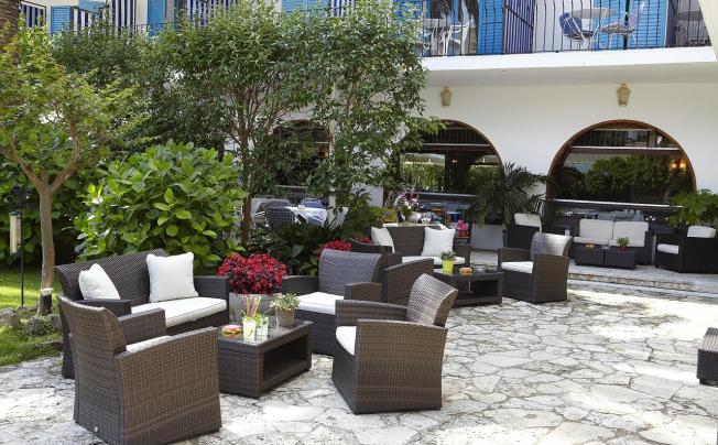 Фото отеля Bell Repos Hotel