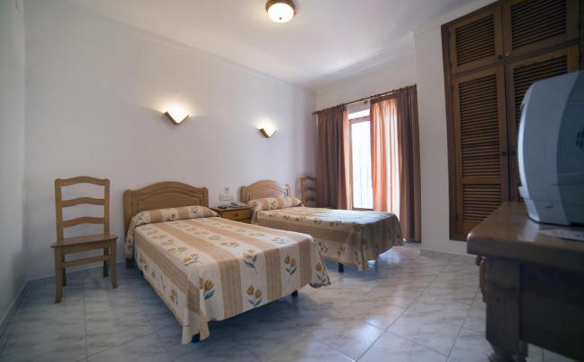 Фото отеля SA ROTA HOSTAL