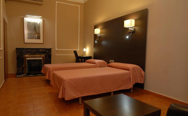 Фото отеля Aguilar Hostal