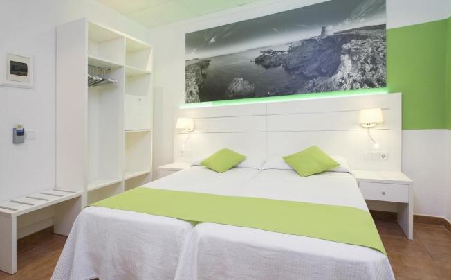 Фото отеля Adelino Hostal