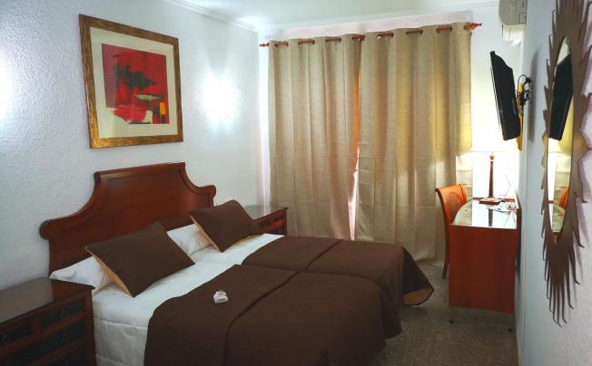 Фото отеля Polamar Hotel