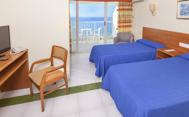 Фото отеля Port Mar Blau Hotel