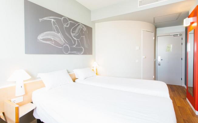 Фото отеля Ibis Alicante Elche