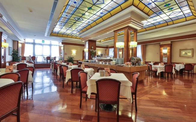 Фото отеля PRESIDENT HOTEL 