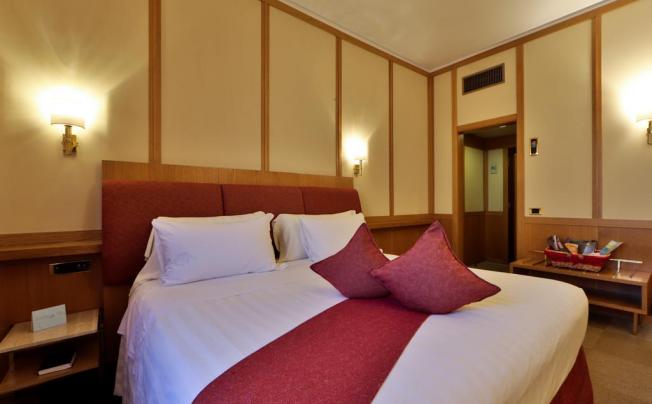 Фото отеля PRESIDENT HOTEL 