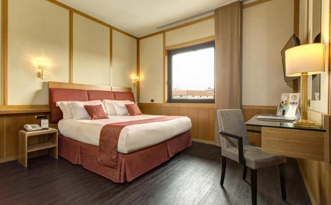 Фото отеля PRESIDENT HOTEL 