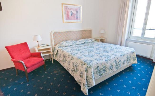 Фото отеля Grand Hotel Londra