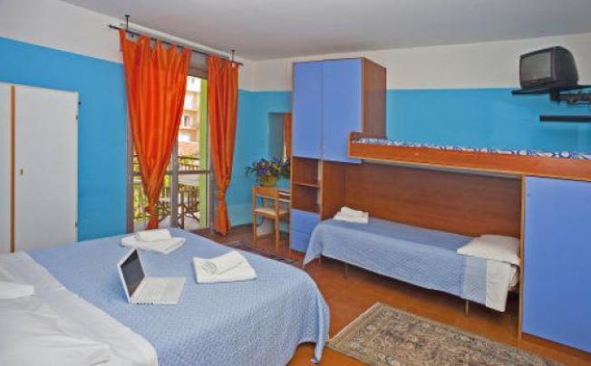 Фото отеля Bolero Hotel