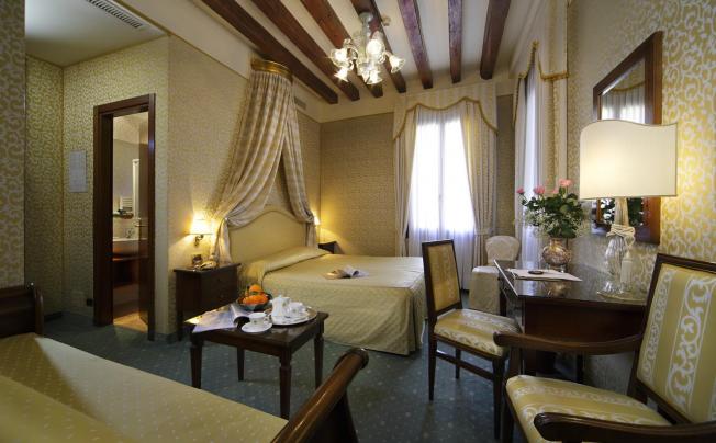 Фото отеля Ca' d'Oro Hotel