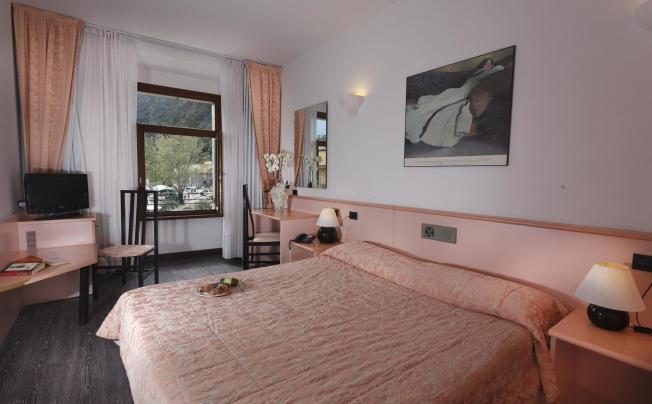 Фото отеля Centrale Hotel Riva Del Garda