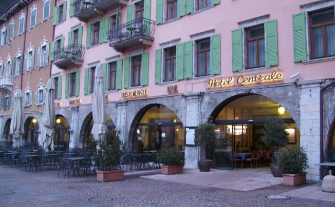 Фото отеля Centrale Hotel Riva Del Garda