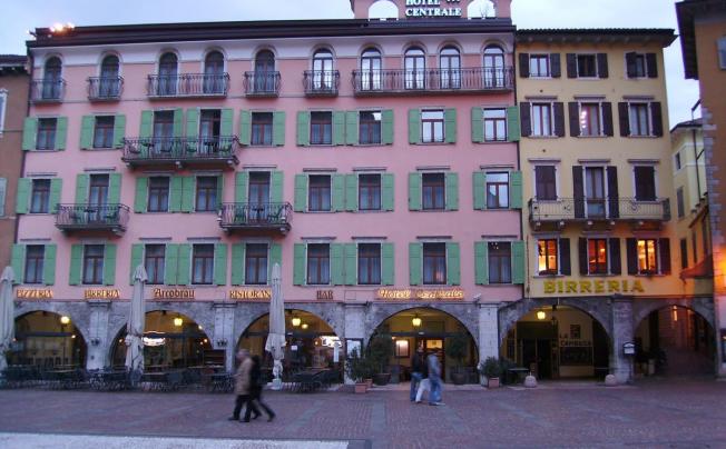 Фото отеля Centrale Hotel Riva Del Garda
