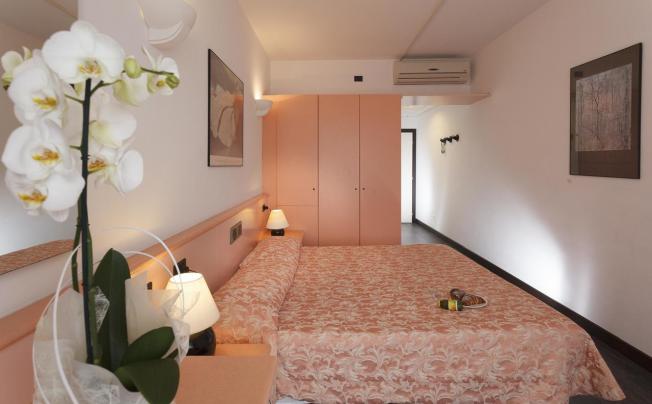 Фото отеля Centrale Hotel Riva Del Garda