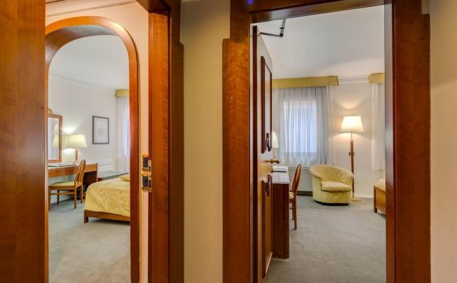 Фото отеля Roma Hotel
