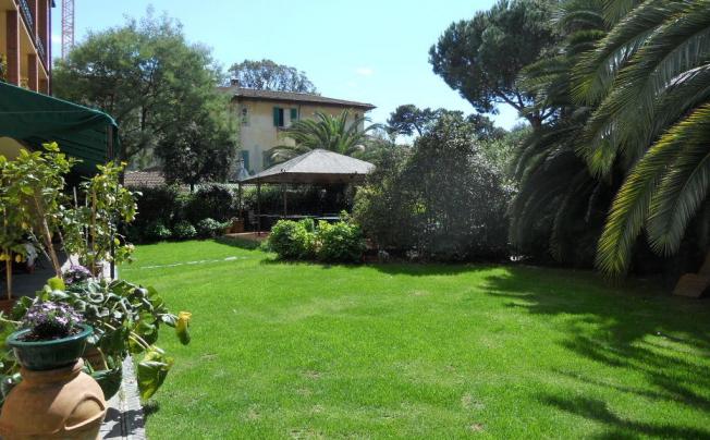 Фото отеля Franceschi Villa Mimosa Hotel