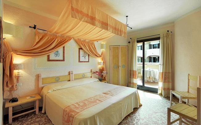 Фото отеля SMERALDO BEACH GRAND HOTEL 