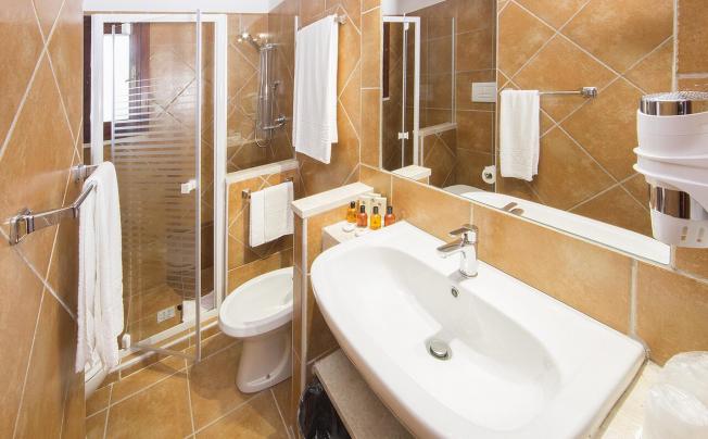 Фото отеля Colonna Beach Hotel