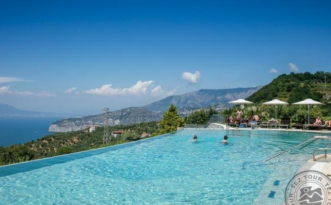 Фото отеля Due Golfi Grand Hotel
