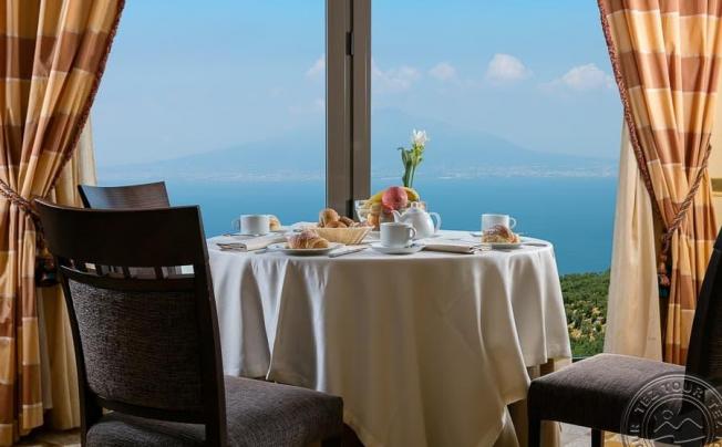 Фото отеля Due Golfi Grand Hotel