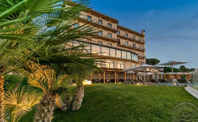 Фото отеля Due Golfi Grand Hotel