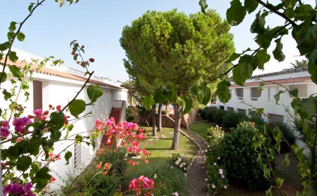 Фото отеля Ostuni Rosa Marina Resort