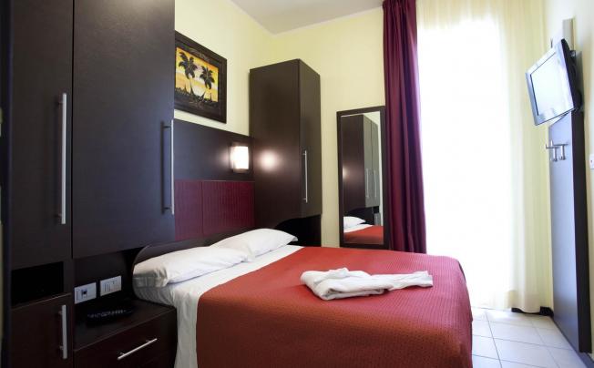 Фото отеля Alibi Hotel