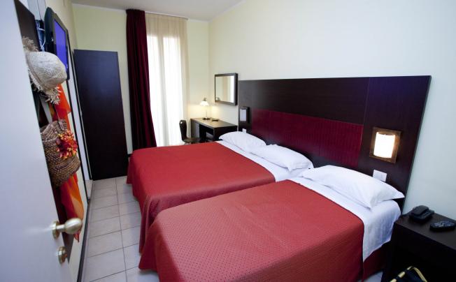 Фото отеля Alibi Hotel