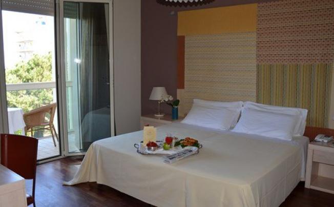Фото отеля MARE E PINETA HOTEL