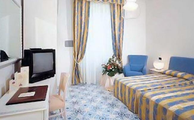 Фото отеля MARE E PINETA HOTEL