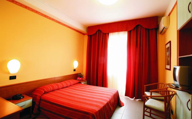 Фото отеля Eurhotel