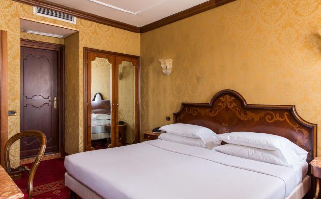 Фото отеля B4 Bellini Venezia Hotel