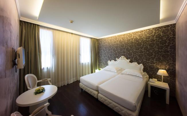 Фото отеля B4 Bellini Venezia Hotel