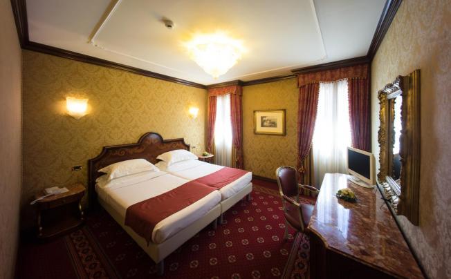 Фото отеля B4 Bellini Venezia Hotel