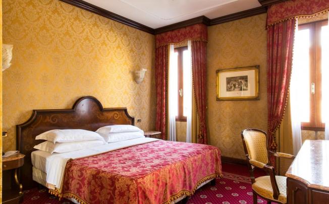 Фото отеля B4 Bellini Venezia Hotel