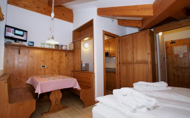 Фото отеля RESIDENCE VACANZE VERONZA 