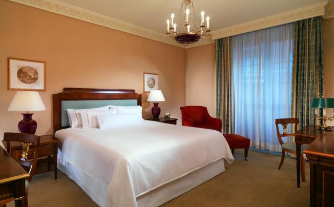 Фото отеля Westin Palace Milan