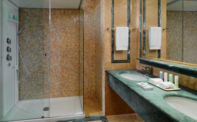 Фото отеля Westin Palace Milan